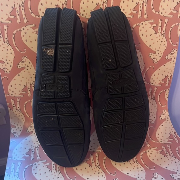 Clarks Antiqued Leather Navy Loafers - Picture 5 of 6